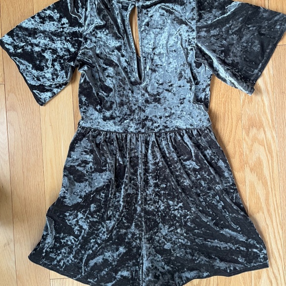 American Eagle Velvet Romper - Picture 2 of 2